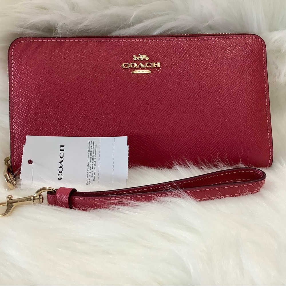 Coach C4451 Crossgrain Long Zip Around Wallet Wristlet Strawberry Haze